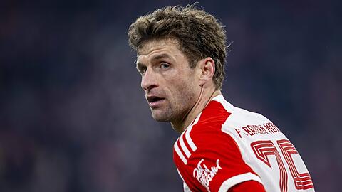 So einen wie ihn wird's bei FC Bayern wahrscheinlich nie mehr geben – umso besser, dass Thomas Müller noch lange nicht ans Aufhören denkt, sondern nun noch mal bis 2025 bei seinem Jugendverein verlängert hat.