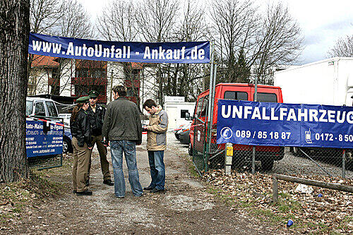 Die Autohandlung in der Bodenseestraße: Hier kam per Post die Paketbombe an