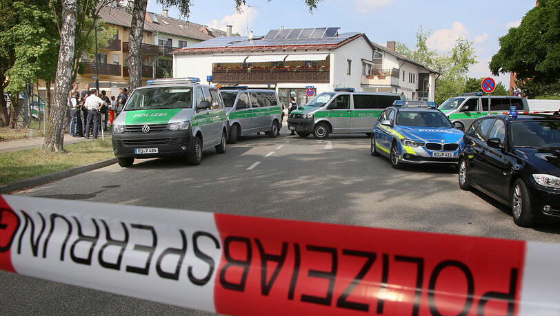 Am Mittwoch kam es in der Asylbewerberunterkunft Waldkraiburg zu zwei Großeinsätzen der Polizei. Am Mittwoch kam es in der Asylbewerberunterkunft Waldkraiburg zu zwei Großeinsätzen der Polizei.