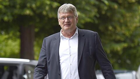 Jörg Meuthen, AfD-Parteichef, auf dem Weg zum nicht-öffentlichen AfD-Bundeskonvent im sächsische Lommatzsch.