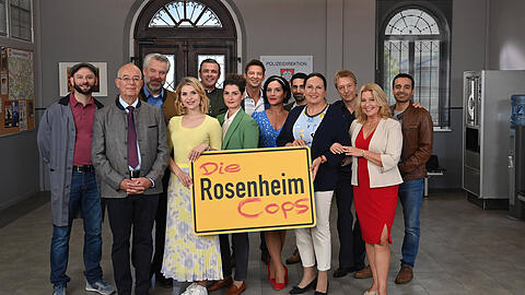 Der Cast von "Die Rosenheim-Cops": Eine der Darstellerinnen freut sich über eine Gastrolle in einer anderen beliebten Serie. Der Cast von "Die Rosenheim-Cops": Eine der Darstellerinnen freut sich über eine Gastrolle in einer anderen beliebten Serie.