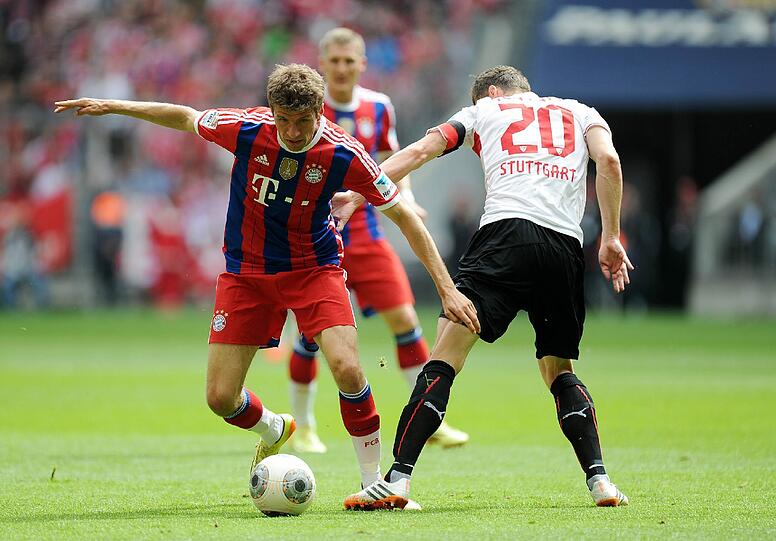 THOMAS MÜLLER: NOTE 4.
Faktisch Linksaußen auf der Ribéry-Position, trieb sich aber überall und nirgends herum. Kam kaum zum Abschluss, spielte Bälle ins Nichts. Schwach!