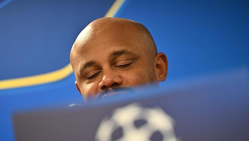 Auszeit vom Fu&szlig;ball-Alltag: Bayern-Trainer Vincent Kompany muss sich nach seinem Zusammenbruch erst mal erholen. (Archivbild)