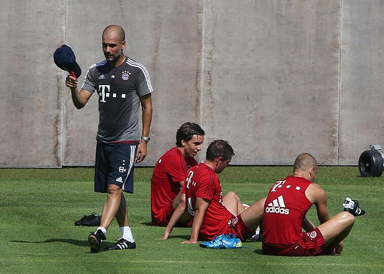 Bei über 30 Grad: Hier schuften die Bayern-Stars am Dienstagmorgen für die Saisonvorbereitung.