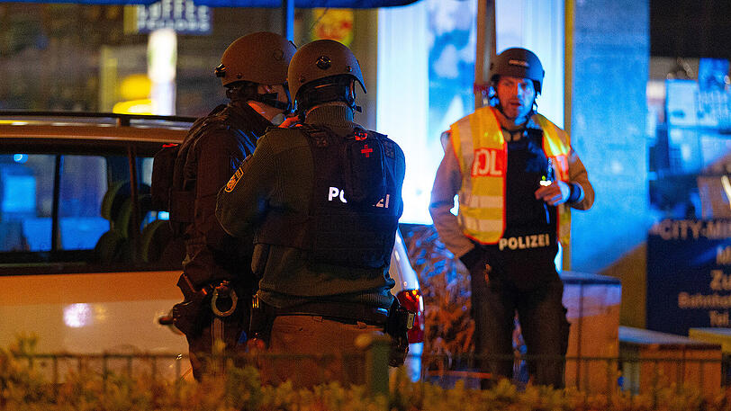 Schreckensszenario Terroranschlag - die Münchner Polizei probt den Ernstfall in einer mehrstündigen Übung am Hauptbahnhof - die Bilder.