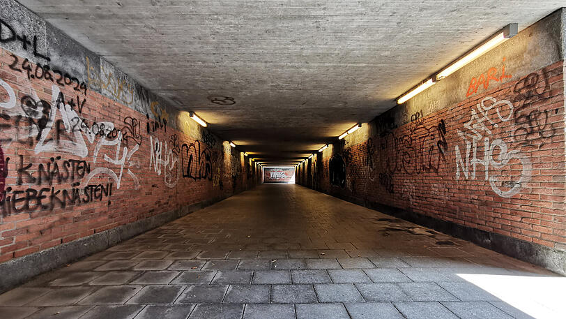 Die Unterführung vor der Umgestaltung.