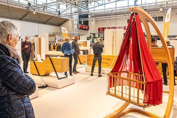 Beim Wettbewerb "Die gute Form" auf der Heim+Handwerk werden die werden die Abschlussarbeiten junger Gesellen aus ganz Deutschland gezeigt. Etwa dieses Kinderbett aus Kirschholz.