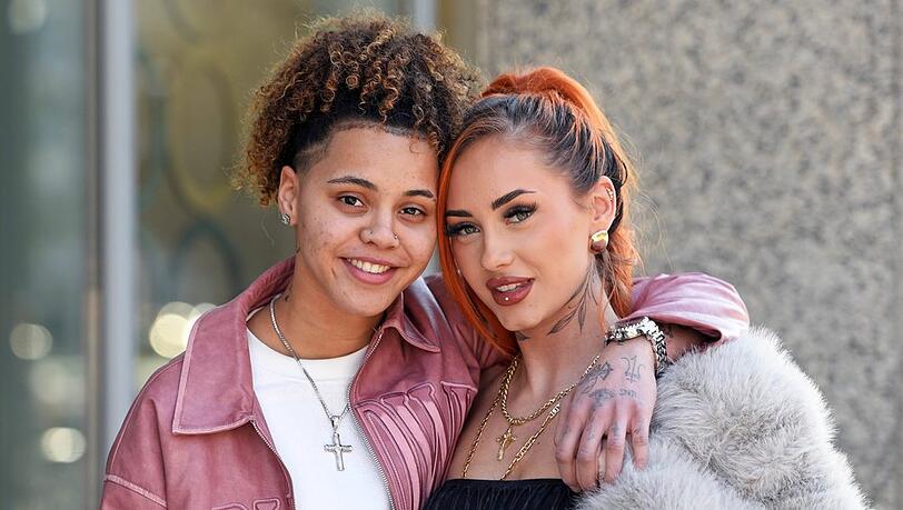 Erstmals nimmt ein queeres Paar an "Temptation Island VIP" teil: Carina Nagel und Chika Ojiudo-Ambrose.