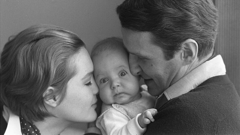 Romy Schneider und Harry Meyen mit dem gemeinsamen Sohn. David starb im Alter von 14 Jahren bei einem tragischen Unfall.