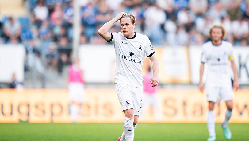 Thore Jacobsen erzielte beim 1:0-Sieg in Bielefeld womöglich das Tor des Jahres. Thore Jacobsen erzielte beim 1:0-Sieg in Bielefeld womöglich das Tor des Jahres.