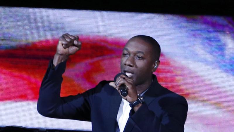 Soulmusiker Aloe Blacc bei einem Auftritt während des NBA Finales. Soulmusiker Aloe Blacc bei einem Auftritt während des NBA Finales.