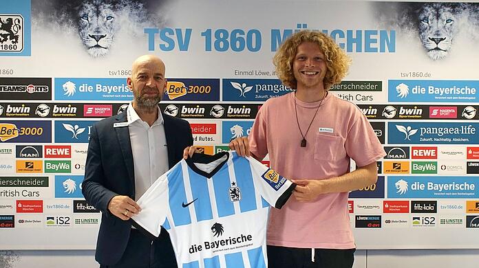 Löwen-Geschäftsführer Gorenzel und der frisch verpflichtete neue Abwehrchef Jesper Verlaat.