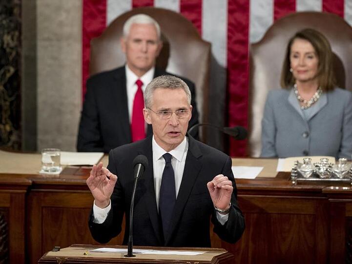 Nato-Generalsekretär Stoltenberg am Mittwoch bei seiner Rede vor dem US-Kongress. Dabei unterstützte er die Forderung von US-Präsident Trump nach höheren Verteidigungsausgaben.