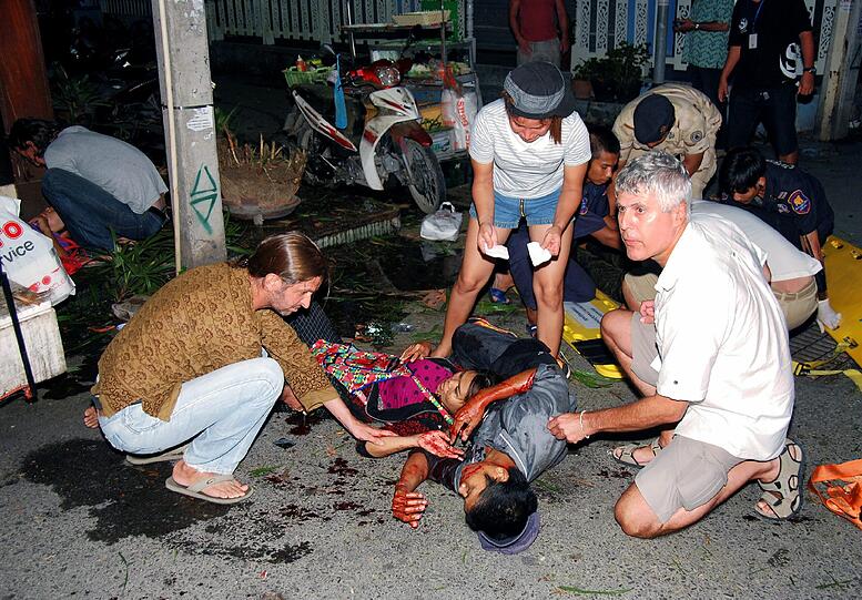 Wenige Stunden nach den Explosionen in Hua Hin sind in Thailand weitere Bomben detoniert.