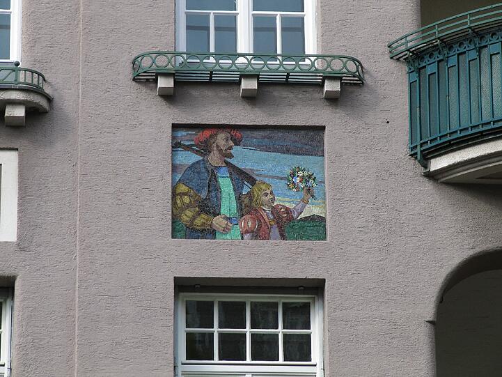 Besonders sehenswert: Die Holbeinstraße. Hier reiht sich ein Jugenstil-Kleinod an das andere.