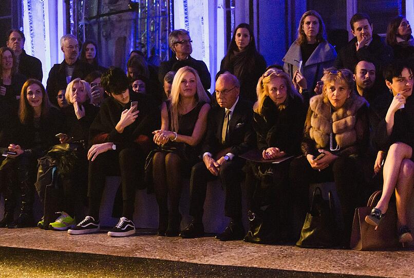 Mailand gibt sich hemmungslos den Fashiontrends hin - und das nicht nur auf dem Laufsteg.