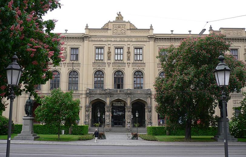 Das Völkerkundemuseum in der Maximilianstraße.