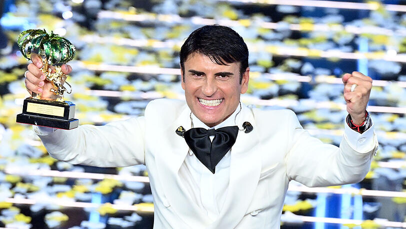 Sal da Vinci geht beim ESC 2026 f&uuml;r Italien an den Start. Von seinem Song "Per sempre si" ist Sarah Engels ein Fan.