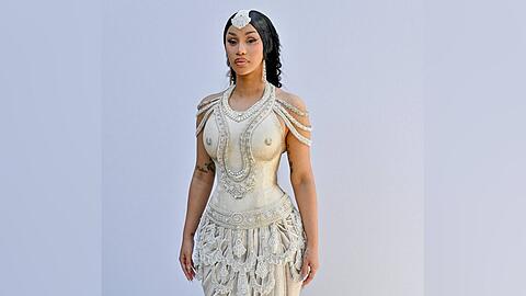 Cardi B bei der Haute Couture Week in Paris.