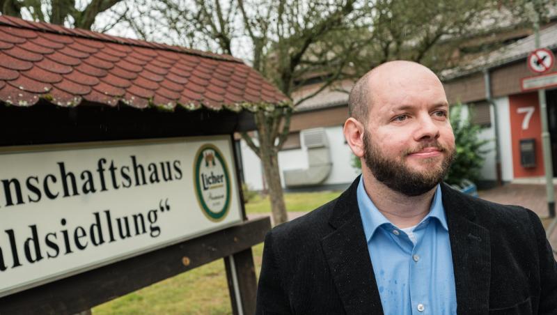 NPD-Funktionär Stefan Jagsch wurde zum Ortsvorsteher im hessischen Altenstadt-Waldsiedlung gewählt. NPD-Funktionär Stefan Jagsch wurde zum Ortsvorsteher im hessischen Altenstadt-Waldsiedlung gewählt.