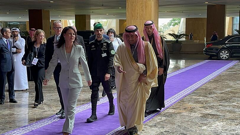 Baerbock berät in Riad über die Lage in Syrien.