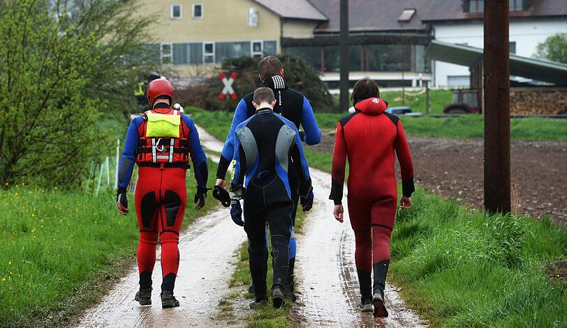 Strömungsretter der Wasserrettungsorganisation DLRG konnten den Neunjährigen nur noch tot bergen.