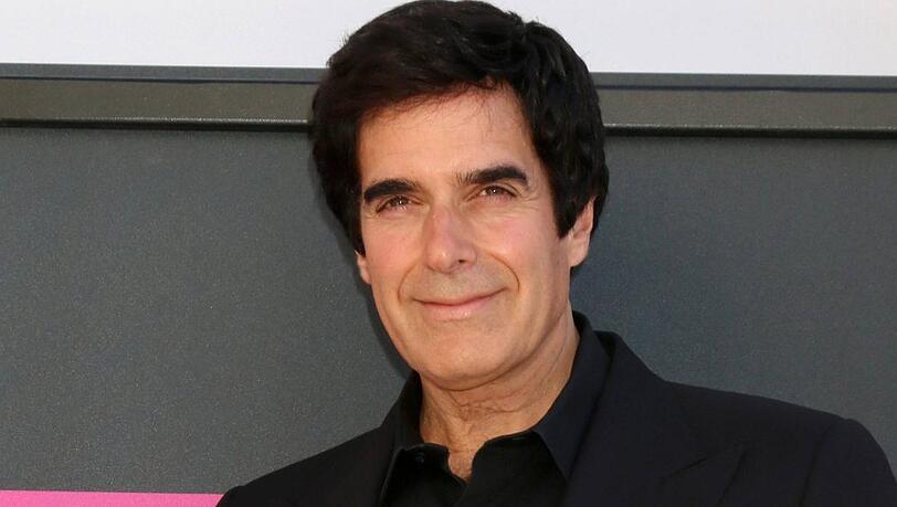 David Copperfield feiert am 16. September seinen 70 Geburtstag. Zur Ruhe setzen will er sich noch nicht, auch wenn er nicht mehr in Las Vegas auftritt. David Copperfield feiert am 16. September seinen 70 Geburtstag. Zur Ruhe setzen will er sich noch nicht, auch wenn er nicht mehr in Las Vegas auftritt.