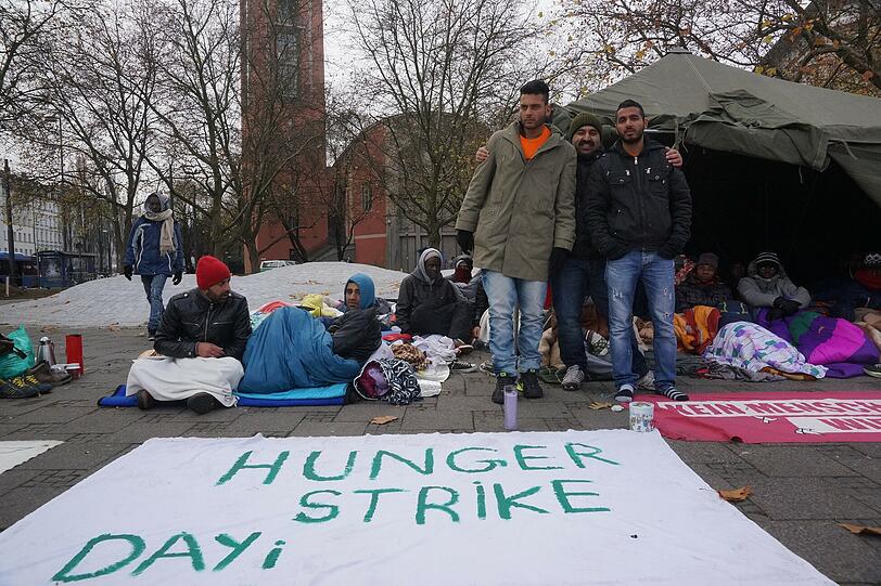 Das Hungerstreik-Camp am Sendlinger Tor. Rund 25 Asylbewerber protestieren gegen die bayerische Flüchtlingspolitik.