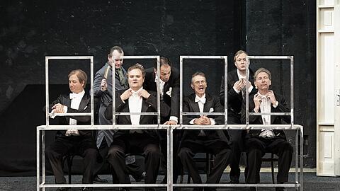 Die Comedian Harmonists vor einem ihrer Auftritte in Gottfried Greiffenhagens "szenischen Skizzen".