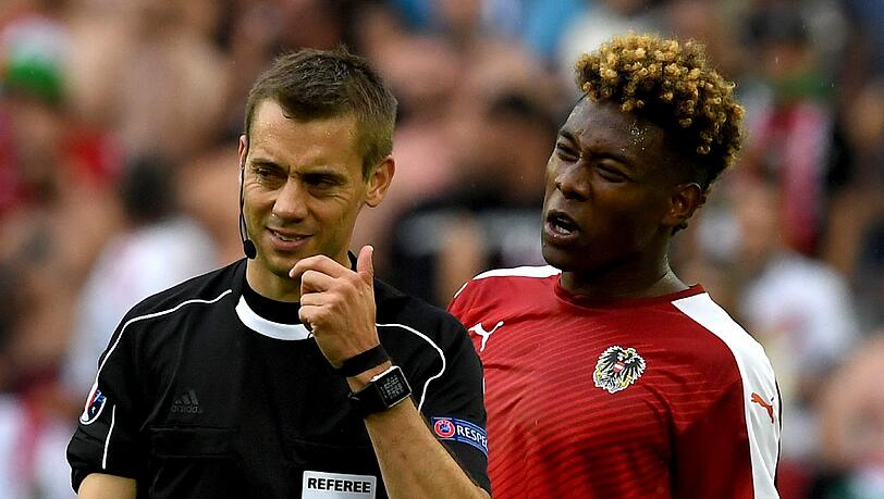 David Alaba steht nach der Niederlage gegen Ungarn in seiner Heimat in der Kritik. David Alaba steht nach der Niederlage gegen Ungarn in seiner Heimat in der Kritik.