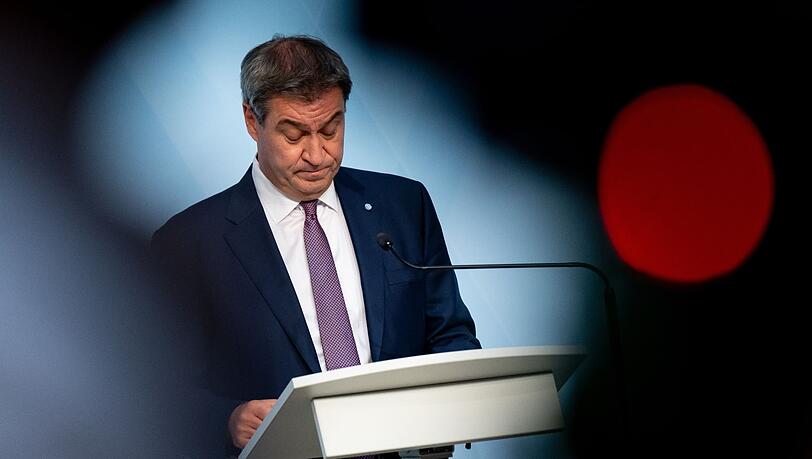 Markus Söder (CSU) , Ministerpräsident von Bayern, gibt eine kurzfristig anberaumte Pressekonferenz. Markus Söder (CSU) , Ministerpräsident von Bayern, gibt eine kurzfristig anberaumte Pressekonferenz.
