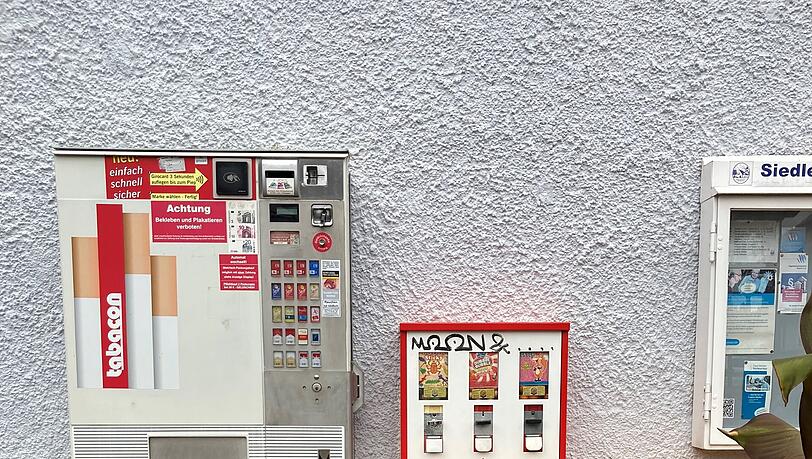 Kaugummi- und andere Automaten im Hasenbergl. Kaugummi- und andere Automaten im Hasenbergl.