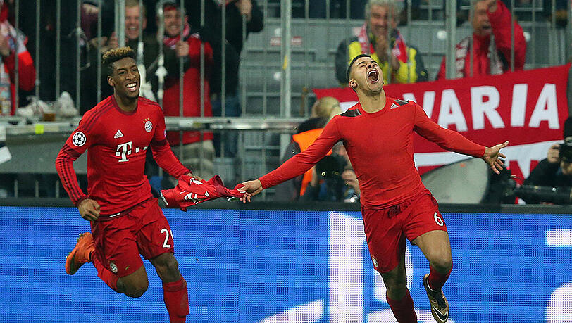 Die Erlösung: Thiago schießt Bayern 3:1 in Führung. Die Erlösung: Thiago schießt Bayern 3:1 in Führung.