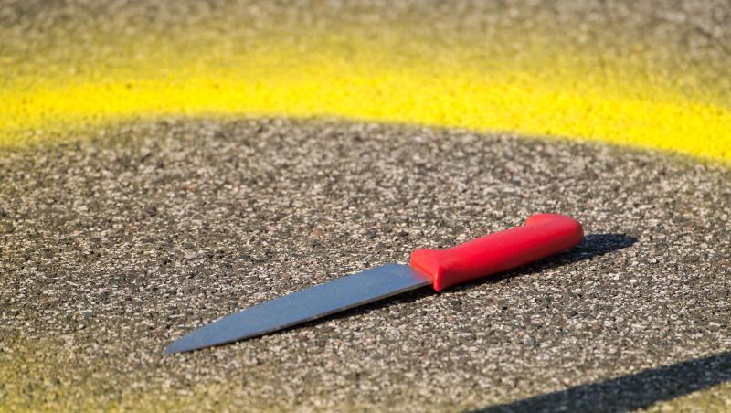 Laut einem Gesetzentwurf soll das Mitführen von Klingen in Einkaufszentren, an Bahnhöfen, Haltestellen und bei Großveranstaltungen künftig verboten werden können. Laut einem Gesetzentwurf soll das Mitführen von Klingen in Einkaufszentren, an Bahnhöfen, Haltestellen und bei Großveranstaltungen künftig verboten werden können.