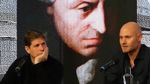 Daniel Kehlmann und Omri Boehm (rechts) bei der Vorstellung ihres Buchs im Literaturhaus am Salvatorplatz.