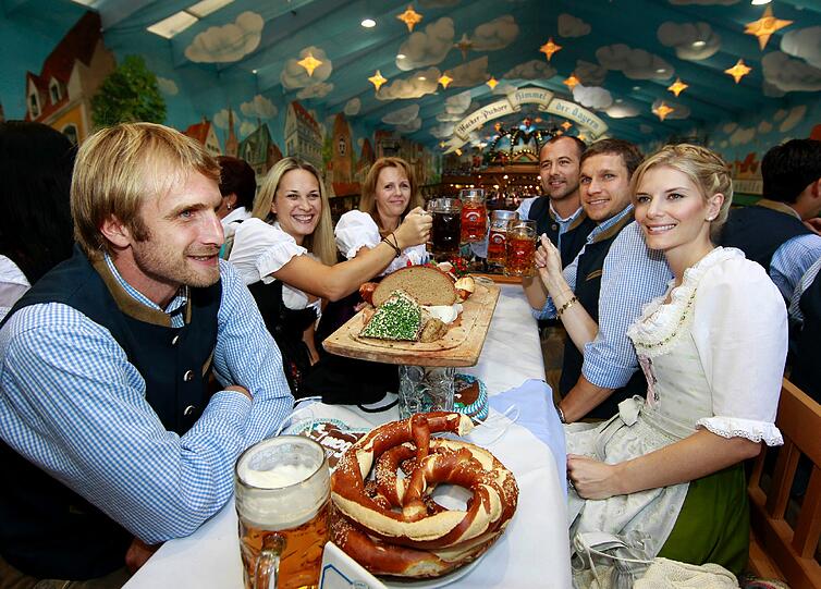 Wiesn-Stammtisch: Noch mehr Bilder vom Oktoberfest-Tag bei den Löwen