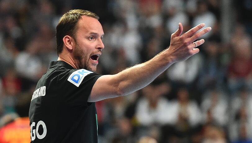 Handball-Bundestrainer Dagur Sigurdsson blickt trotz der vielen Verletzten zuversichtlich auf die EM in Polen. Handball-Bundestrainer Dagur Sigurdsson blickt trotz der vielen Verletzten zuversichtlich auf die EM in Polen.