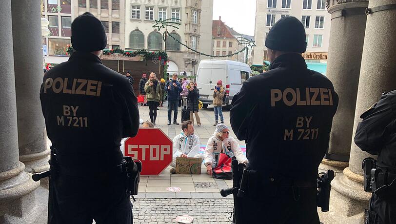 Protest am Tag der Stadtratssitzung. Protest am Tag der Stadtratssitzung.