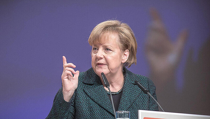 Bundeskanzlerin Angela Merkel: "Ich würde nicht von einer Schicksalswoche für den Euro sprechen". Bundeskanzlerin Angela Merkel: "Ich würde nicht von einer Schicksalswoche für den Euro sprechen".