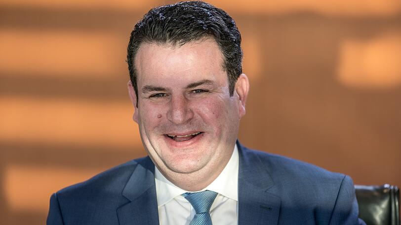 "Auf hoher See, vor Gericht und mit der CSU ist man in Gottes Hand." Bundesarbeitsminister Hubertus Heil, SPD, am 26. Juni in Berlin mit Blick auf den Konfrontationskurs der CSU im Asylstreit mit der CDU.