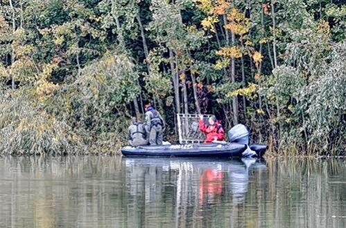 Beim Tretbootfahren auf dem Öschlesee in Sulzberg (Landkreis Oberallgäu) sind vier Kinder auf eine Frauenleiche gestoßen. (Symbolbild)