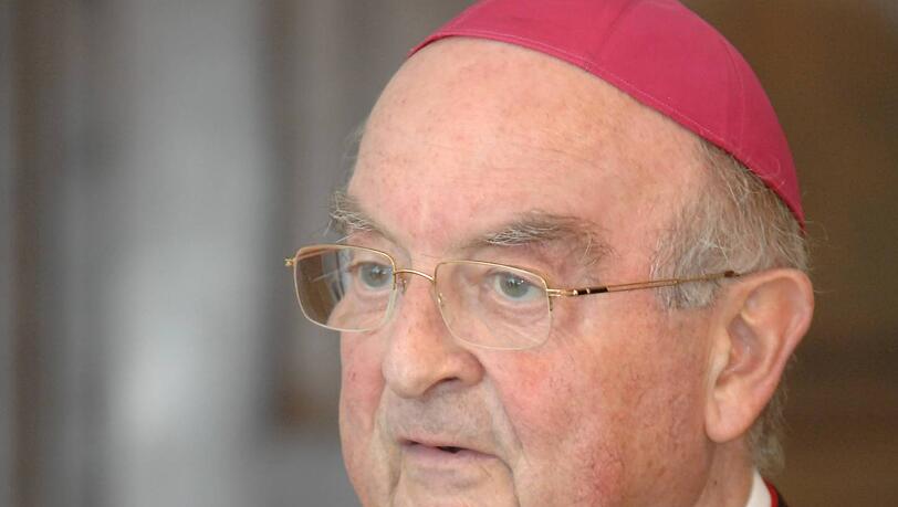 Steht in der Kritik: Bischof Wilhelm Schraml. Steht in der Kritik: Bischof Wilhelm Schraml.