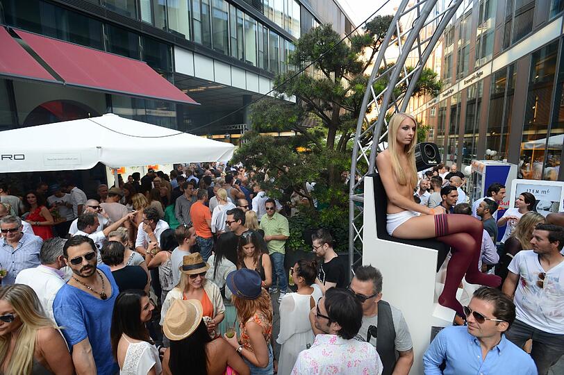 Weitere Bilder vom "Oben ohne"-POOL-Sommerfest.