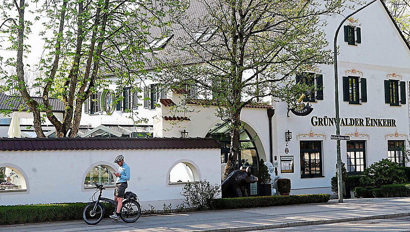 Ungebetener Besuch zu später Stunde: Auch das beliebte Lokal in Grünwald ist am Montag durchsucht worden.