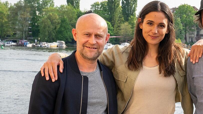 Jürgen Vogel mit "Jenseits der Spree"-Kollegin Seyneb Saleh. Jürgen Vogel mit "Jenseits der Spree"-Kollegin Seyneb Saleh.