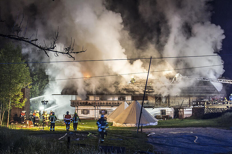 Die Bilder vom Großbrand des Gästehauses im Landkreis Berchtesgadener Land.