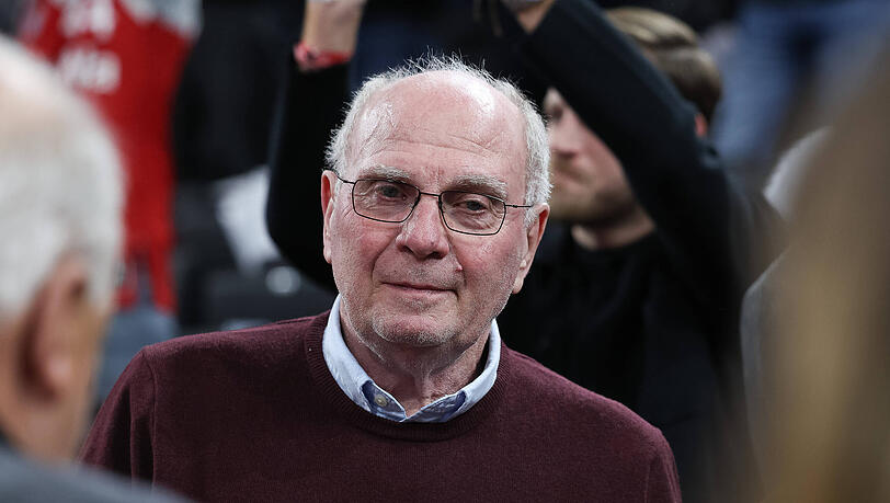 Woltemade-Fan: Bayern-Ehrenpräsident Uli Hoeneß. Woltemade-Fan: Bayern-Ehrenpräsident Uli Hoeneß.