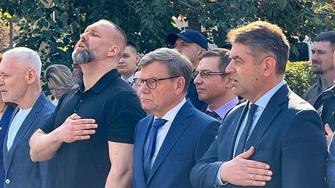 Wadephul wagt sich bei seiner vierten Ukraine-Reise als Au&szlig;enminister erstmals in Frontn&auml;he.