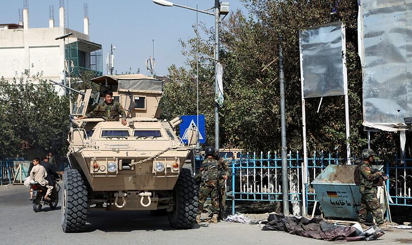 Afghanische Sicherheitskräfte bei einem Einsatz gegen die Taliban. Kundus konnte nach langen Kämpfen wieder von den Taliban zurückerobert werden.