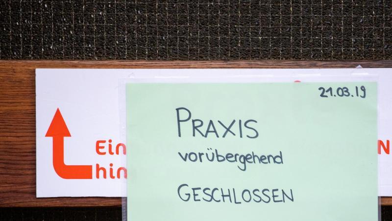 Der im Würzburger Kinderporno-Fall verhaftete Sprachtherapeut schweigt zu den Vorwürfen. Der im Würzburger Kinderporno-Fall verhaftete Sprachtherapeut schweigt zu den Vorwürfen.